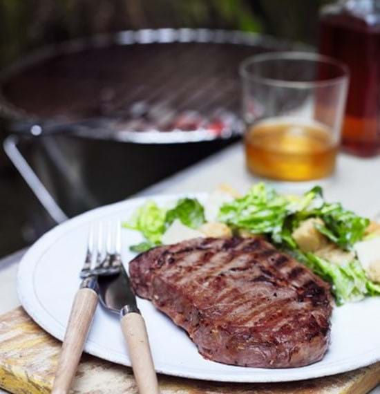 https://www.simplybeefandlamb.co.uk/recipes/bbq-whiskey-and-soy-steaks/