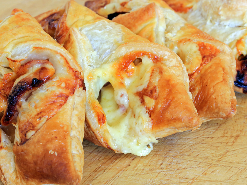 Frozen Bacon & Cheese Turnovers – ready-to-bake puff pastry snack from Meatex