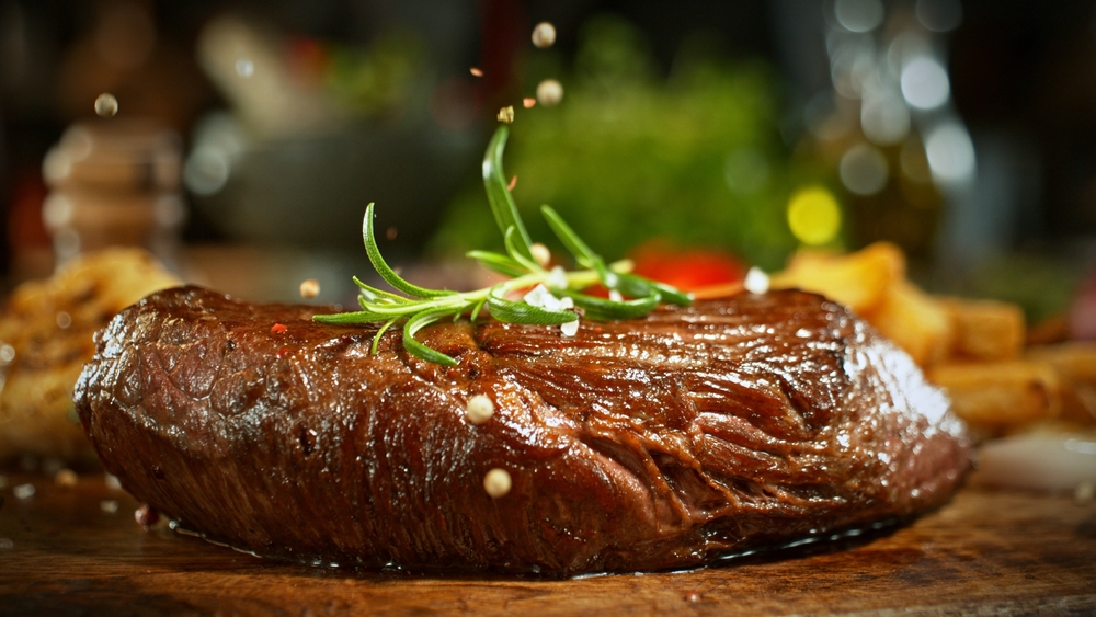Fresh beef rumps – chilled vacuum-packed for wholesale